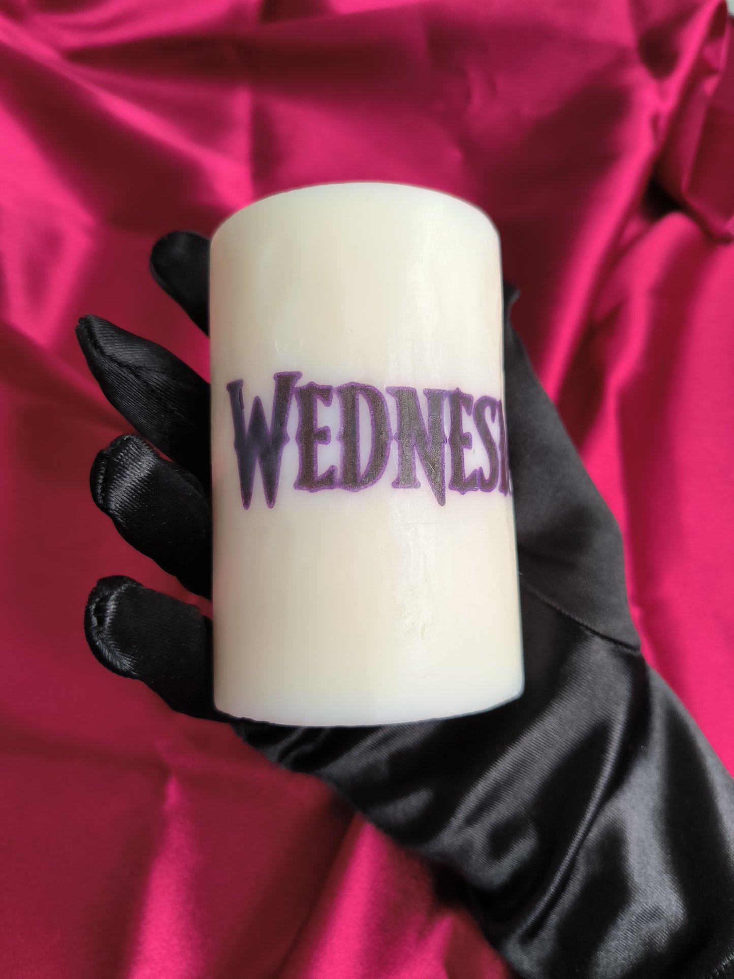 ~ Bougie personnalisée Mercredi Saison 2 ~